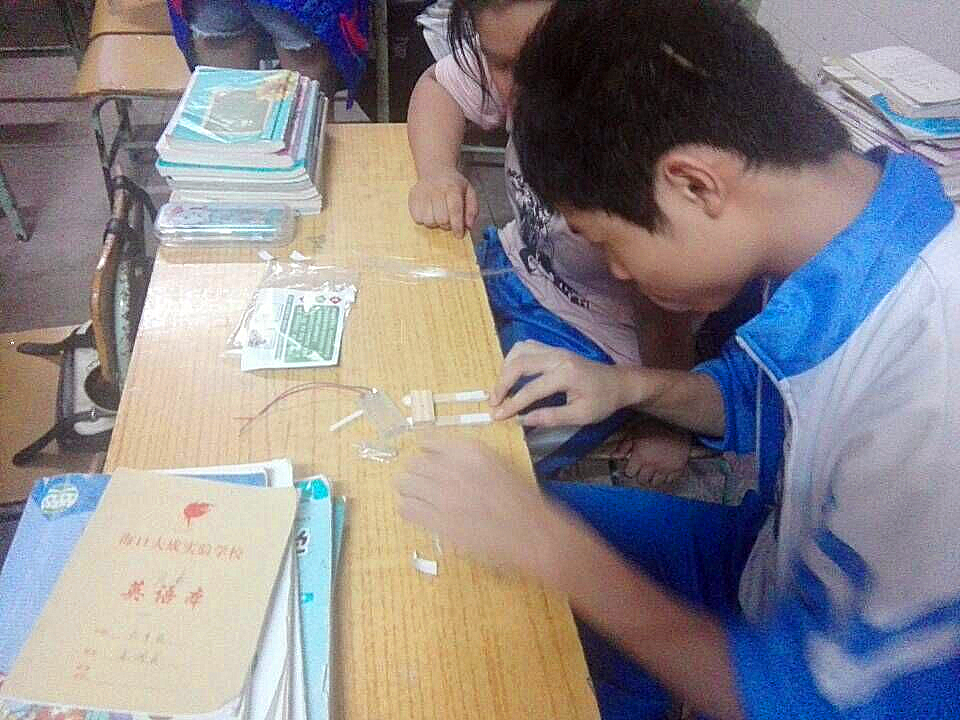 电闪梦想，扬帆起航——记物电学院“我是专V”之“小小发明家”活动