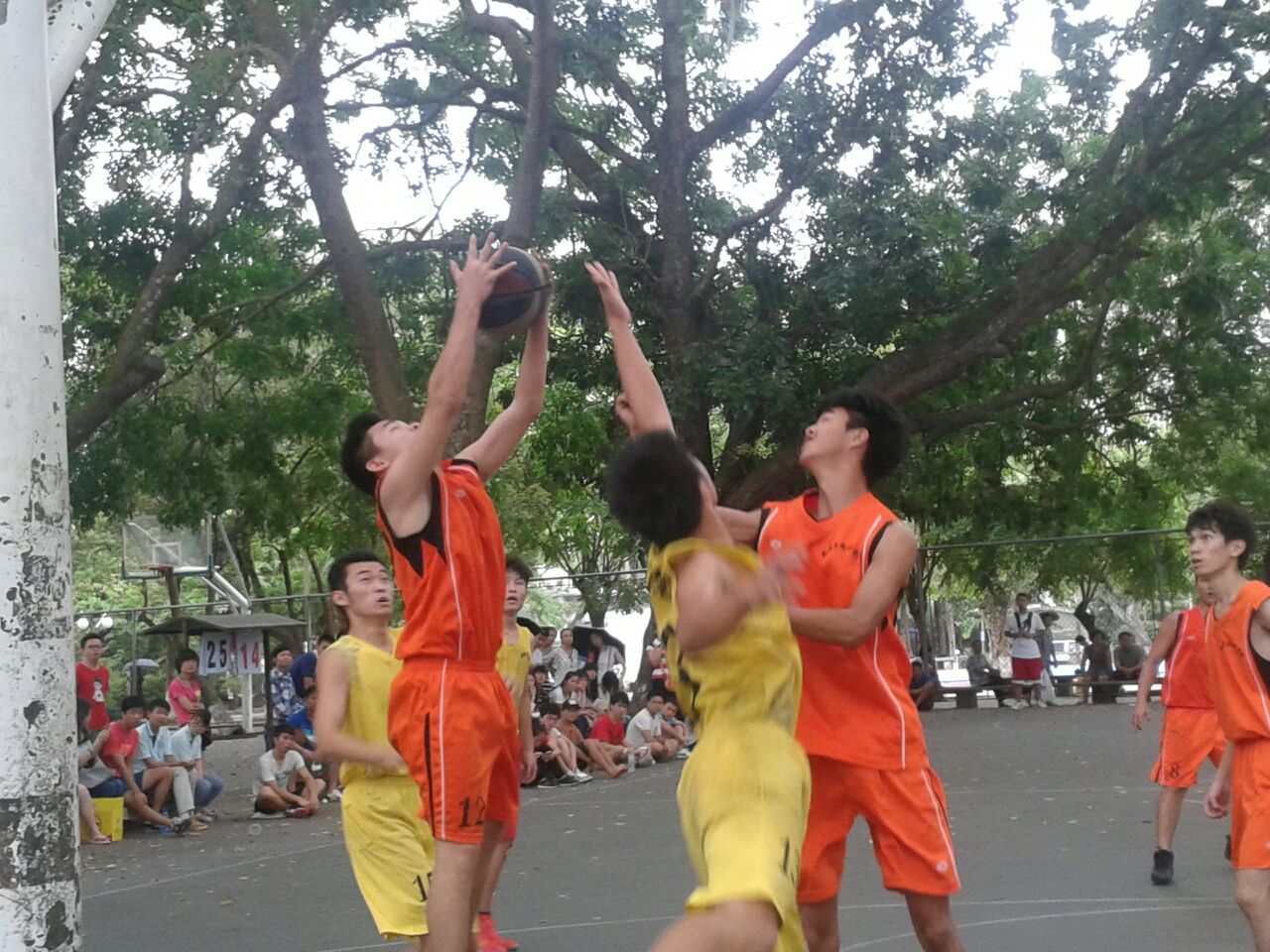 篮球争锋，愈战愈勇！