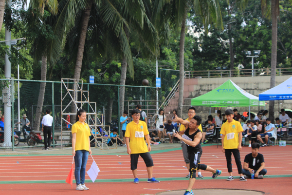 运动，青春飞扬--记物电学院首届秋季田径运动会